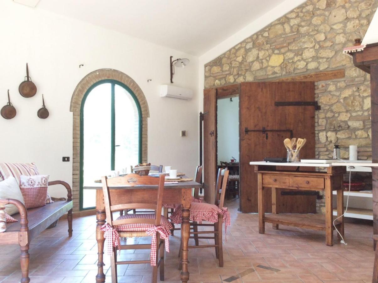 Relais Casale Il Poggetto - Olivo 2 By Zoom In Earth Apartment Чечина Екстериор снимка